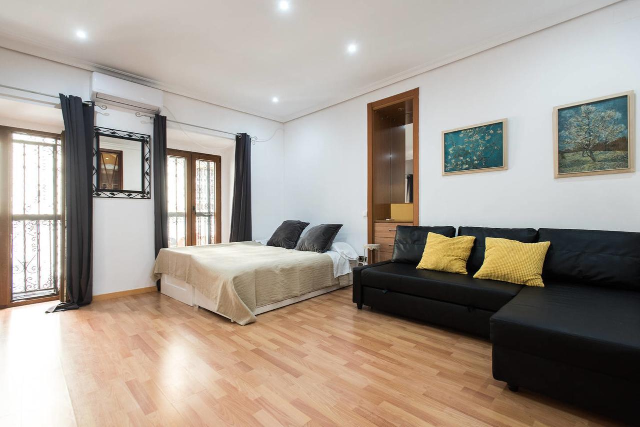 Appartamento The Bell Ringer House Siviglia Esterno foto